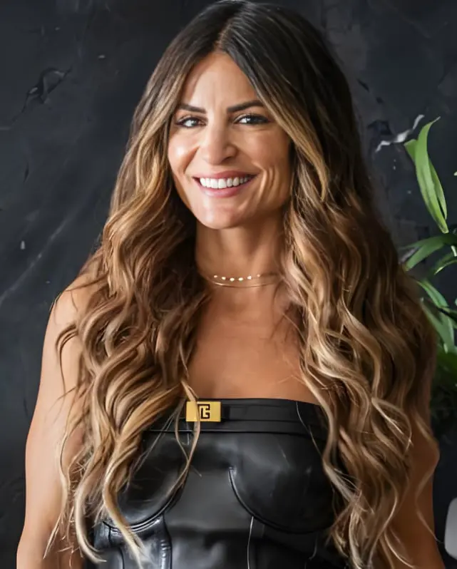 《罪恶之城》：光影交织的黑色暴力美学，罪与罚的绝伦史诗！